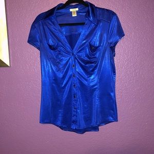 Snap up blouse. Gently used.